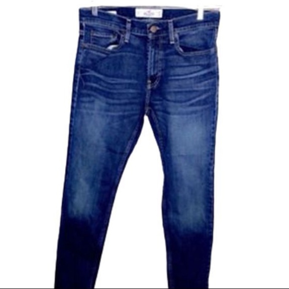 💪🏽Hollister Young Men’s Skinny Jeans